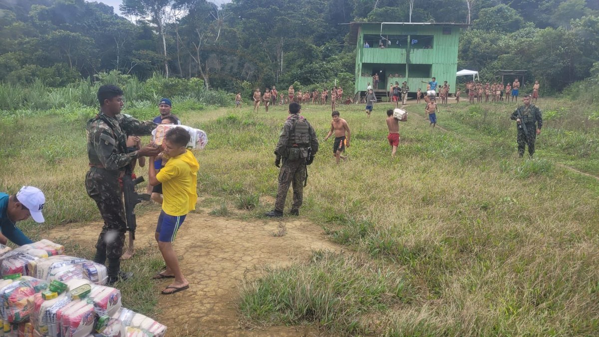 FAB entregou 75 toneladas de mantimentos e medicamentos aos Yanomami