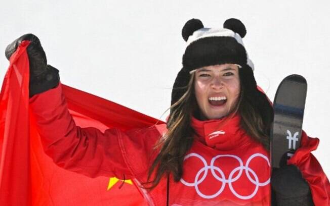 Olimpíadas de Inverno: Gu Ailing conquista mais uma medalha de ouro no esqui