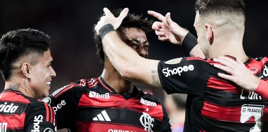 Libertadores: Flamengo passa pelo Internacional sem assustar e sem tomar sustos