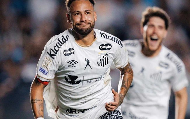 Neymar foi o grande nome da partida entre Peixe e Urubu Neymar foi o grande nome da partida entre Peixe e Urubu