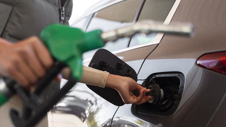 Governo eleva etanol na gasolina para 30%: "mais emprego e renda"