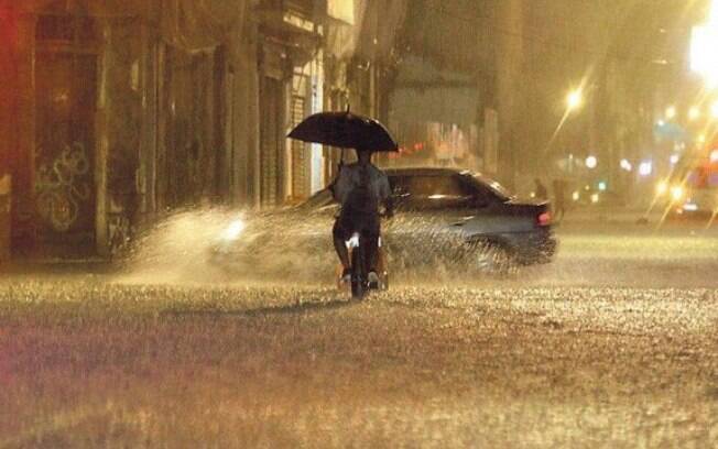 Chuva forte atingiu o Rio de Janeiro neste sábado