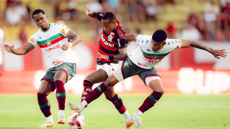 Risco de rebaixamento do Flamengo assusta imprensa europeia