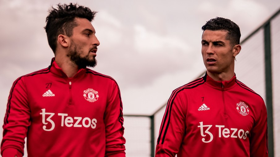 Alex Telles e Cristiano Ronaldo jogaram juntos Alex Telles e Cristiano Ronaldo jogaram juntos