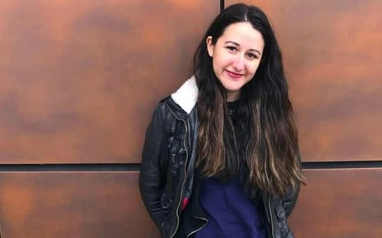 Mulher perde quase toda a visão após fazer 13 "estrelinhas"