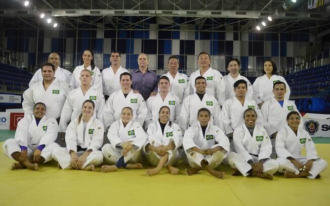 A equipe brasileira de judô, um tipo de luta muito popular, nos Jogos Olímpicos do Rio