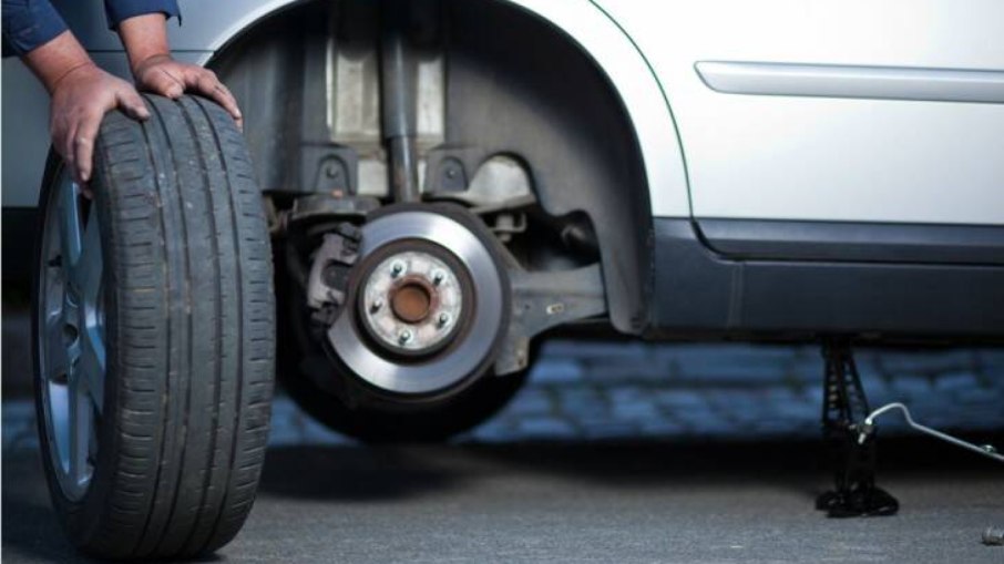 Rodízio de pneus deve ser feito periodicamente ou sempre que perceber desgastes na banda de rodagem