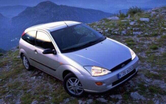 O Focus chegou ao mercado brasileiro no ano 2000 como um projeto global da Ford para carros médios