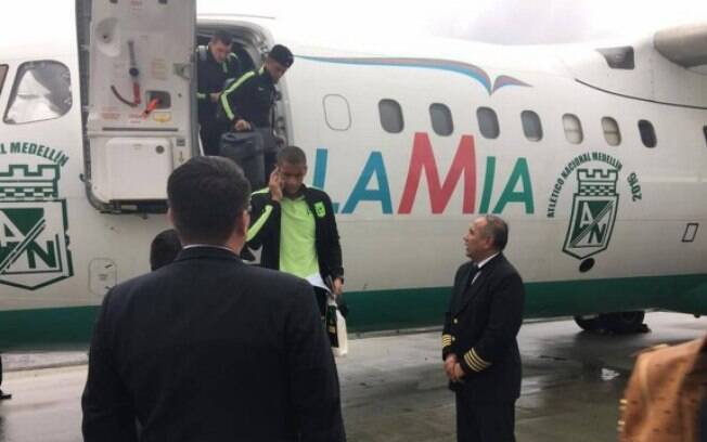 Jogadores do Atlético Nacional fizeram vaquinha para reabastecer o avião da LaMia