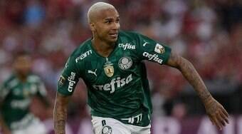 Palmeiras deseja renovar com Deyverson, que tem sondagens