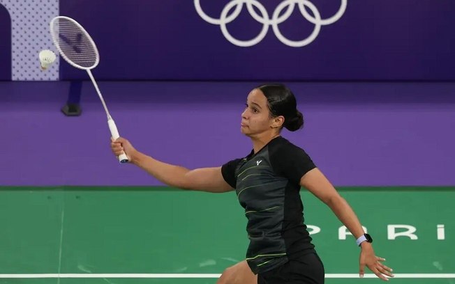 Paris 2024: Juliana Viana faz história no badminton feminino