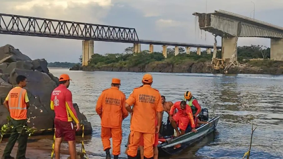 Ponte na divisa entre Tocantins e Maranhão desaba e deixa um morto