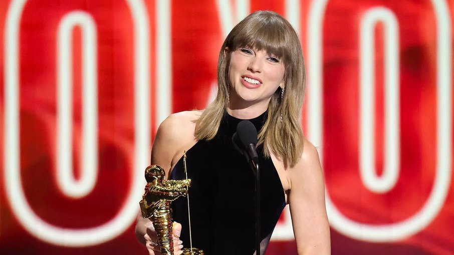 Taylor Swift recebe o 'Artist Director Honor'