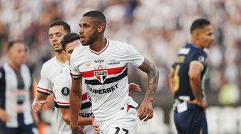 Andr%C3%A9%20Silva%20brilha%2C%20e%20S%C3%A3o%20Paulo%20bate%20Alianza%20Lima%20na%20Libertadores