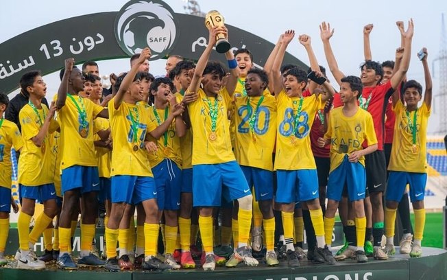Al-Nassr conquistou o título do Campeonato da Arábia Saudita Sub-13 Al-Nassr conquistou o título do Campeonato da Arábia Saudita Sub-13