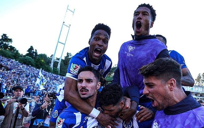 Porto vence o Sporting de virada e conquista a Taça de Portugal