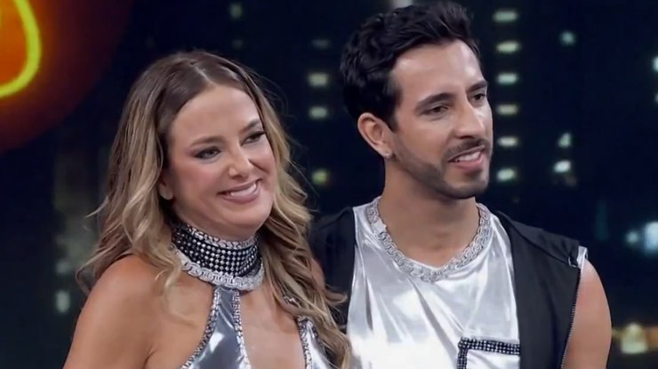 Ticiane Pinheiro faz 'quadradinho de oito' no Dança dos Famosos