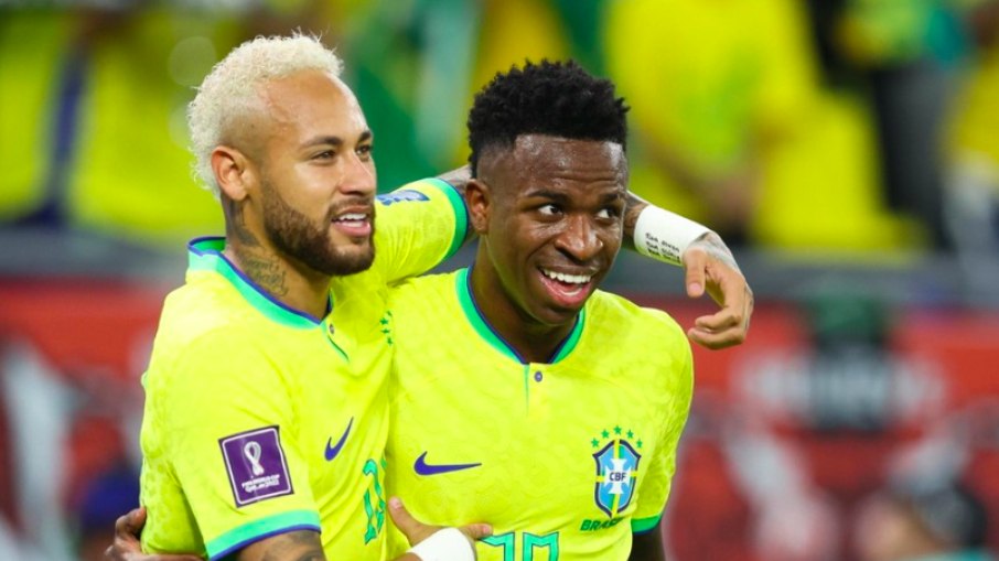 Neymar e Vini Jr. em jogo pela seleção