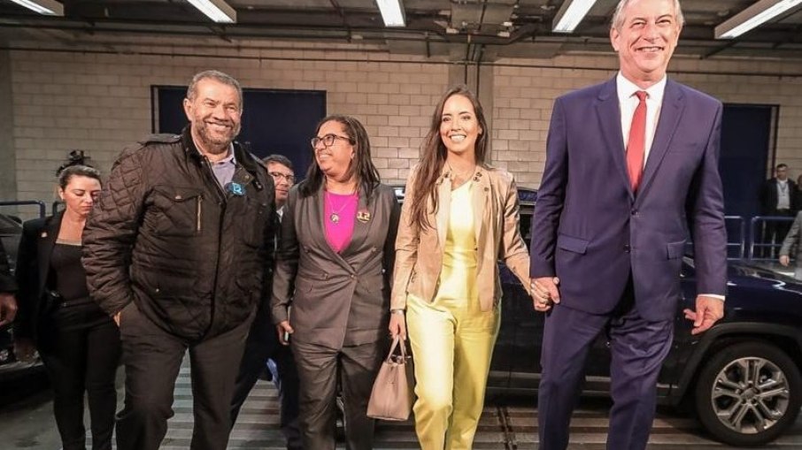 Ciro Gomes chegou aos Estúdios Globo para o debate