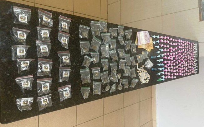 Jovem é detido por tráfico de drogas no Jardim Hikare Jovem é detido por tráfico de drogas no Jardim Hikare