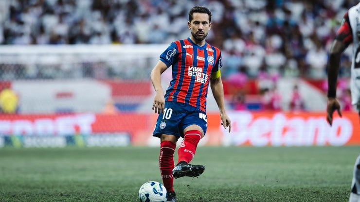 Everton Ribeiro: retirada de câncer na tireoide é bem-sucedida