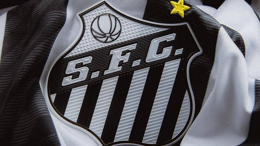 Santos busca contratação de ex-jogador do Flamengo
