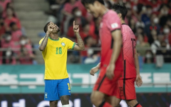 Após encerrar jejum de quase três anos, Gabriel Jesus celebra gol pela Seleção e fala sobre futuro