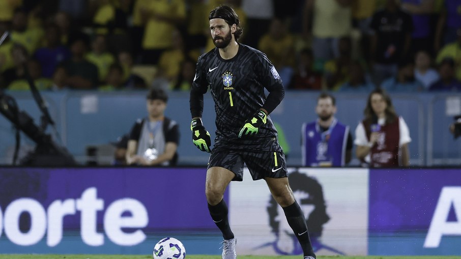 Alisson deve ser o titular da seleção brasileira sob Ancelotti