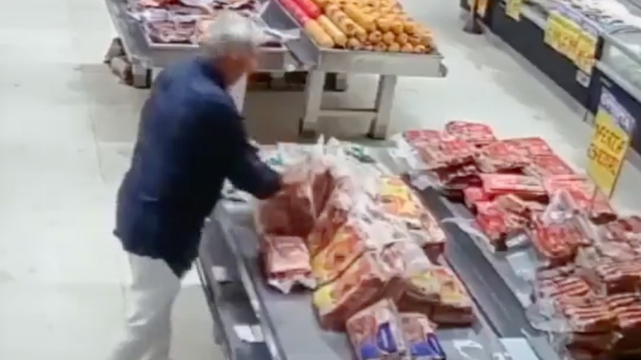 Homem saiu do mercado sem pagar mercadoria