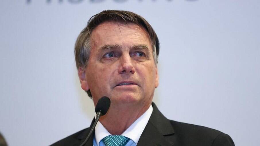 Bolsonaro quebra promessa feita a Lira e volta a pedir voto impresso