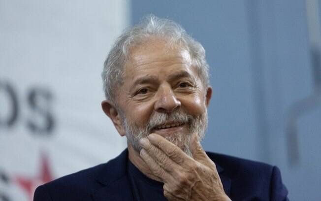 Ex-presidente Lula foi solto após decisão do STF de suspender cumprimento de pena em segunda instância