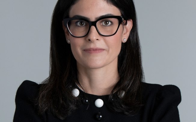 Cinthia Nespoli assume como CEO da Pearson Brasil Cinthia Nespoli assume como CEO da Pearson Brasil