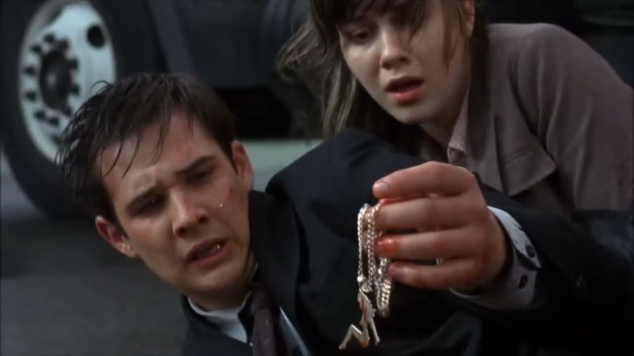 Wendy e Kevin logo após a morte de Frankie em Premonição 3 Wendy e Kevin logo após a morte de Frankie em Premonição 3