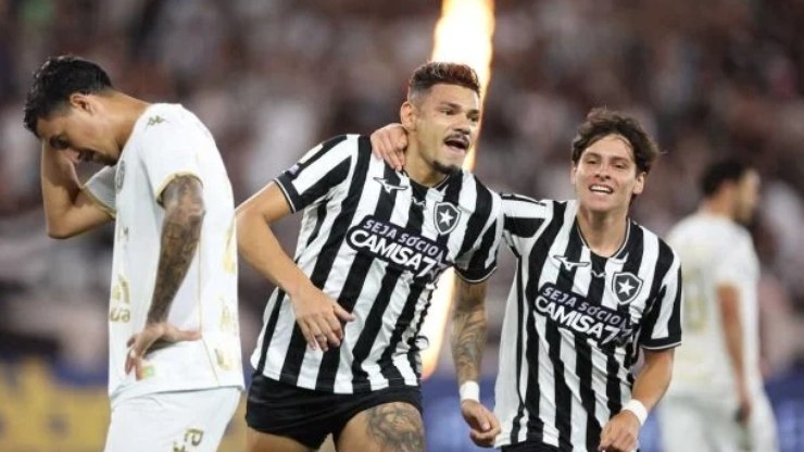 Botafogo%20vence%20a%20primeira%20sob%20comando%20de%20Tite