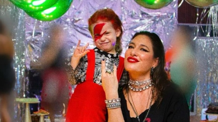 Giselle Itié comemora 3 anos do filho com festa de David Bowie