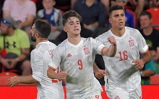Liverpool desiste de contratar joia do Barcelona e seleção espanhola Liverpool desiste de contratar joia do Barcelona e seleção espanhola