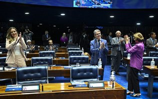 Voz do Trabalhador – Senado aprova aumento gradual de duração da licença-paternidade, chegando a 20 dias em 2029
