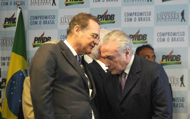 Senador Renan Calheiros e o presidente Michel Temer durante evento do PMDB em julho do ano passado
