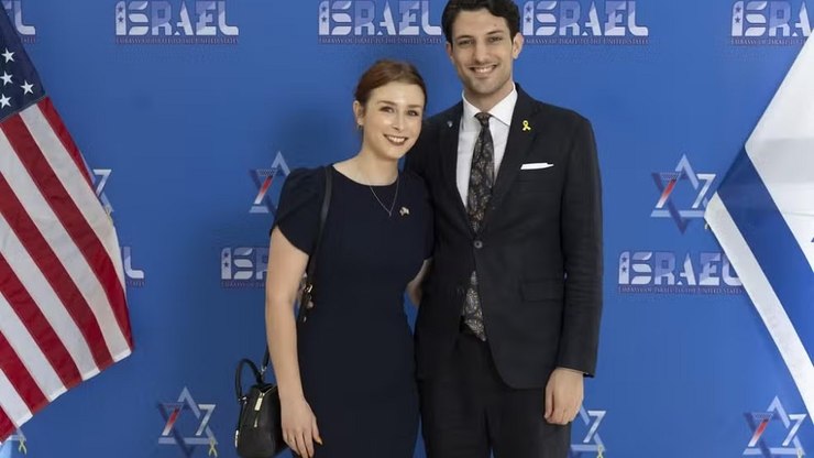 Casal de funcionários da embaixada de Israel é morto a tiros em frente museu em Washington