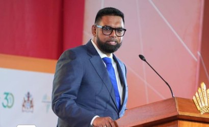 Presidente da Guiana aceita reunião com Maduro