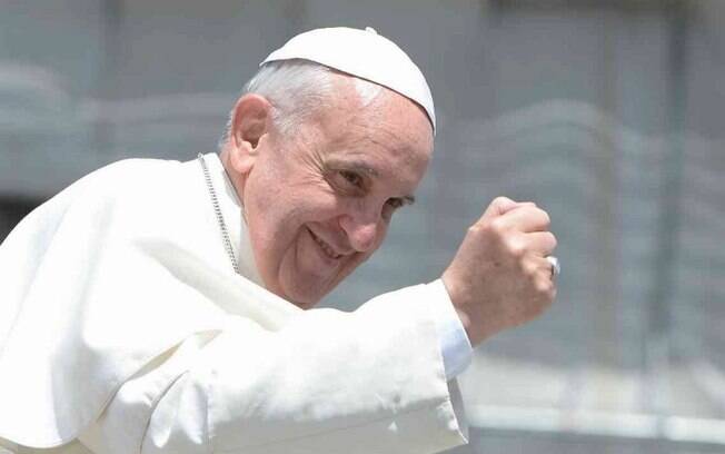 Papa Francisco admitiu que existe corrupção dentro do Vaticano, mas garantiu que ele 'dorme em paz'
