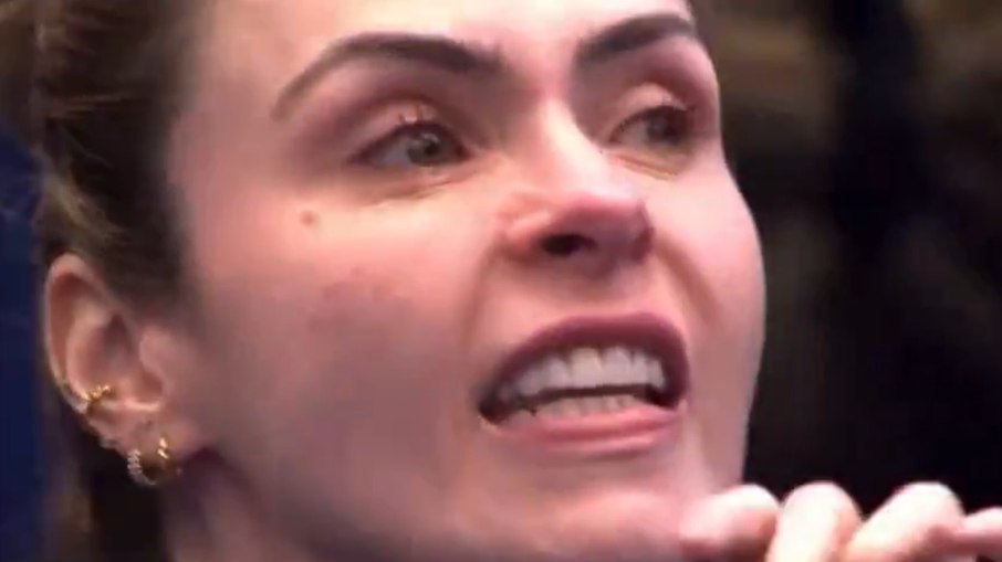Ana Paulta Renault voltou ao BBB Ana Paulta Renault voltou ao BBB
