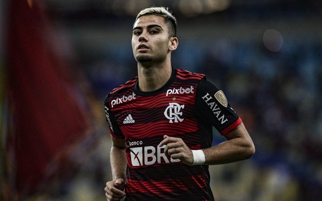 Com futuro indefinido, Andreas Pereira pode jogar o último clássico pelo Flamengo