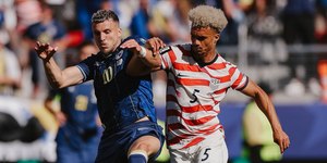 EUA vencem a Bósnia e se classificam às oitavas de final da Copa