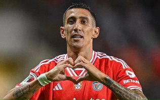Rosario Central anuncia o retorno de Ángel Di María