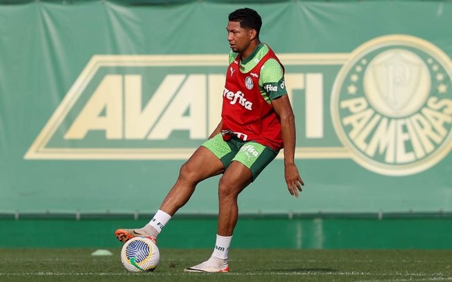 Rony tem sua negociação com o Fluminense encerrada Rony tem sua negociação com o Fluminense encerrada