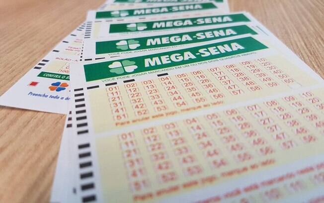 Aposta mínima da Mega-Sena (seis números) custa R$ 3,50 e pode ser feita em qualquer casa lotérica do País
