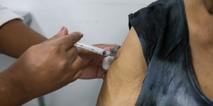 Sarampo em SP: 10 postos ficam sem vacina na capital; veja onde