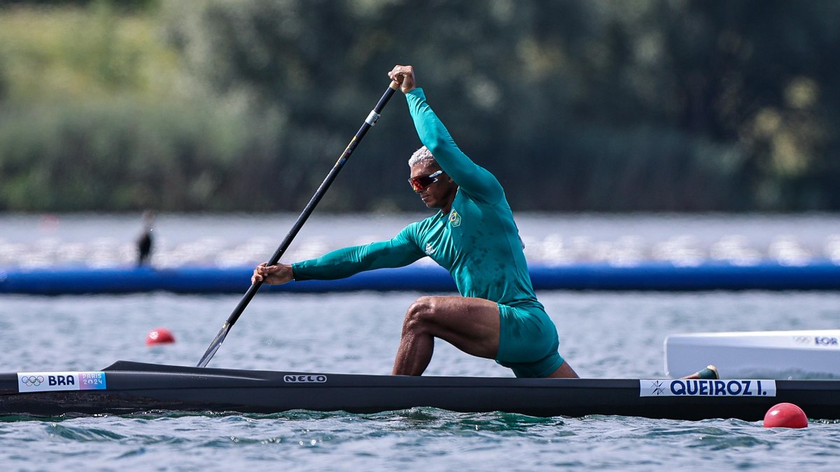 Isaquias Queiroz defende o título de campeão olímpico no C1 1000m de canoagem