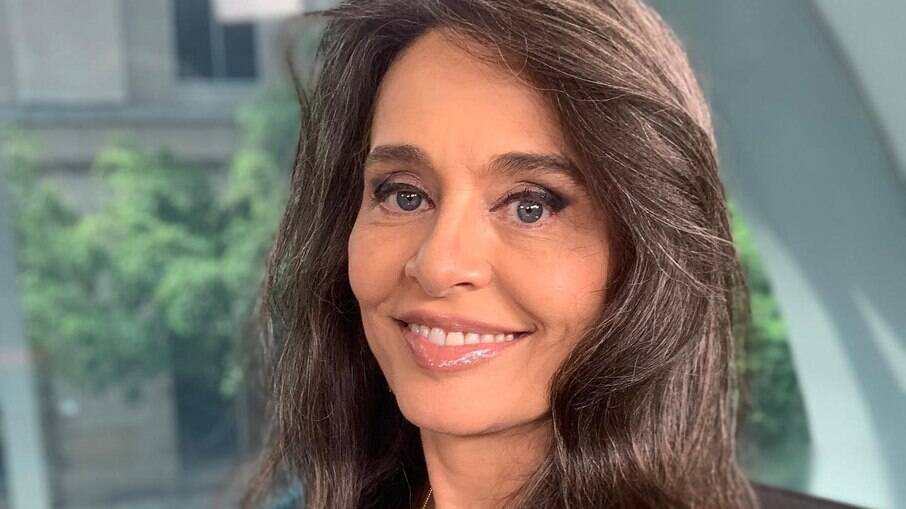 Carla Vilhena trabalhou na CNN Brasil por um ano e meio